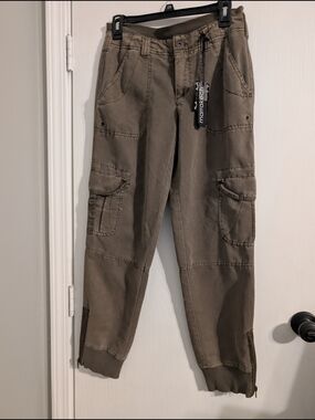 Marina Cargo Jogger Pants in Olive